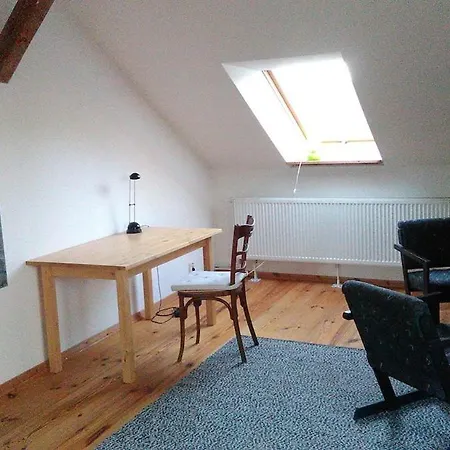 Auf Dem Kuenstlerhof アパート