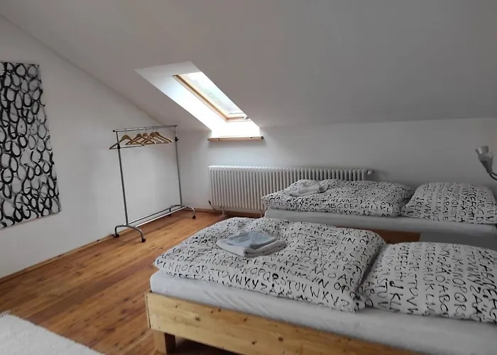 Daire Auf Dem Kuenstlerhof